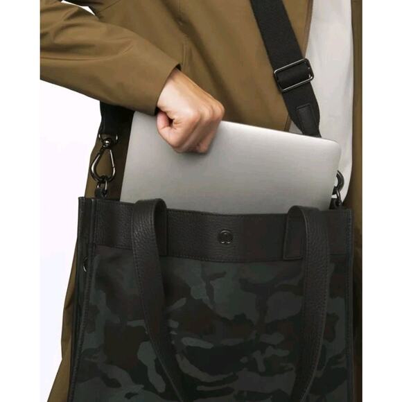 Lululemon Now and Always Tote Bag 15L Black Gray Camo - Picture 2 of 12
